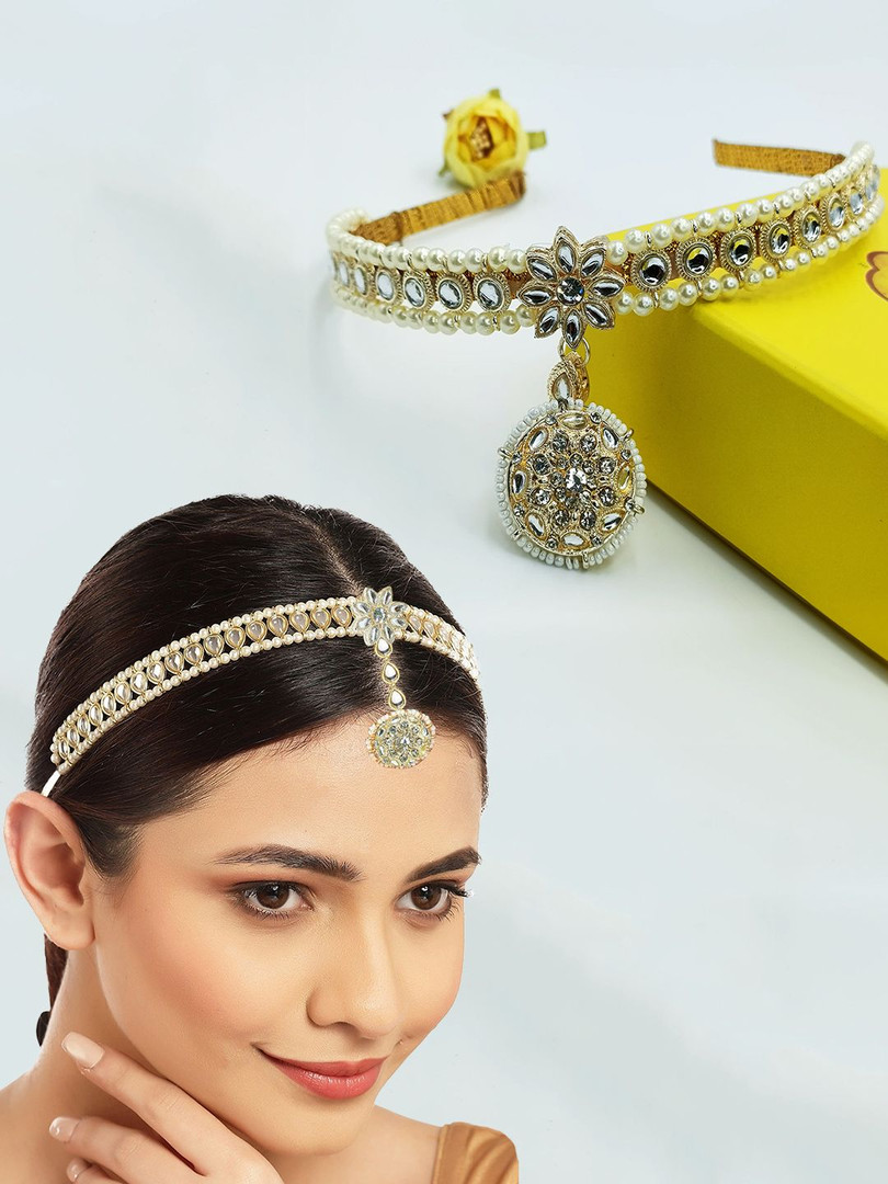 LYKAA Set of 1 Golden Pearl & Kundan Bridal Headband With Ethnic Maang Tikka